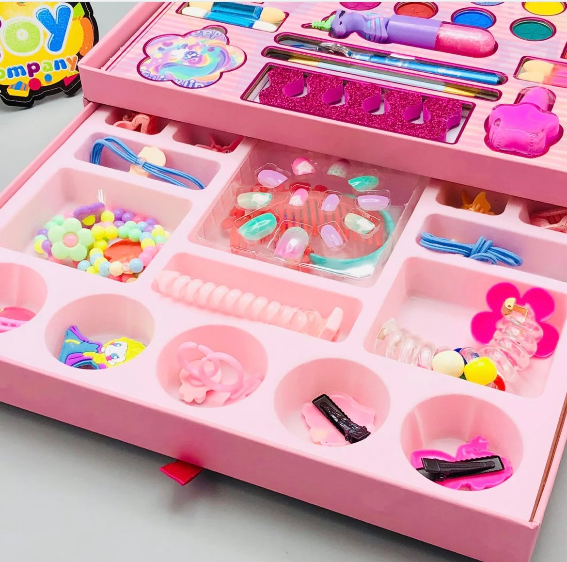 Princess Dream Makeup & Accessory Set – Magical Beauty Kit for Kids - Image 5